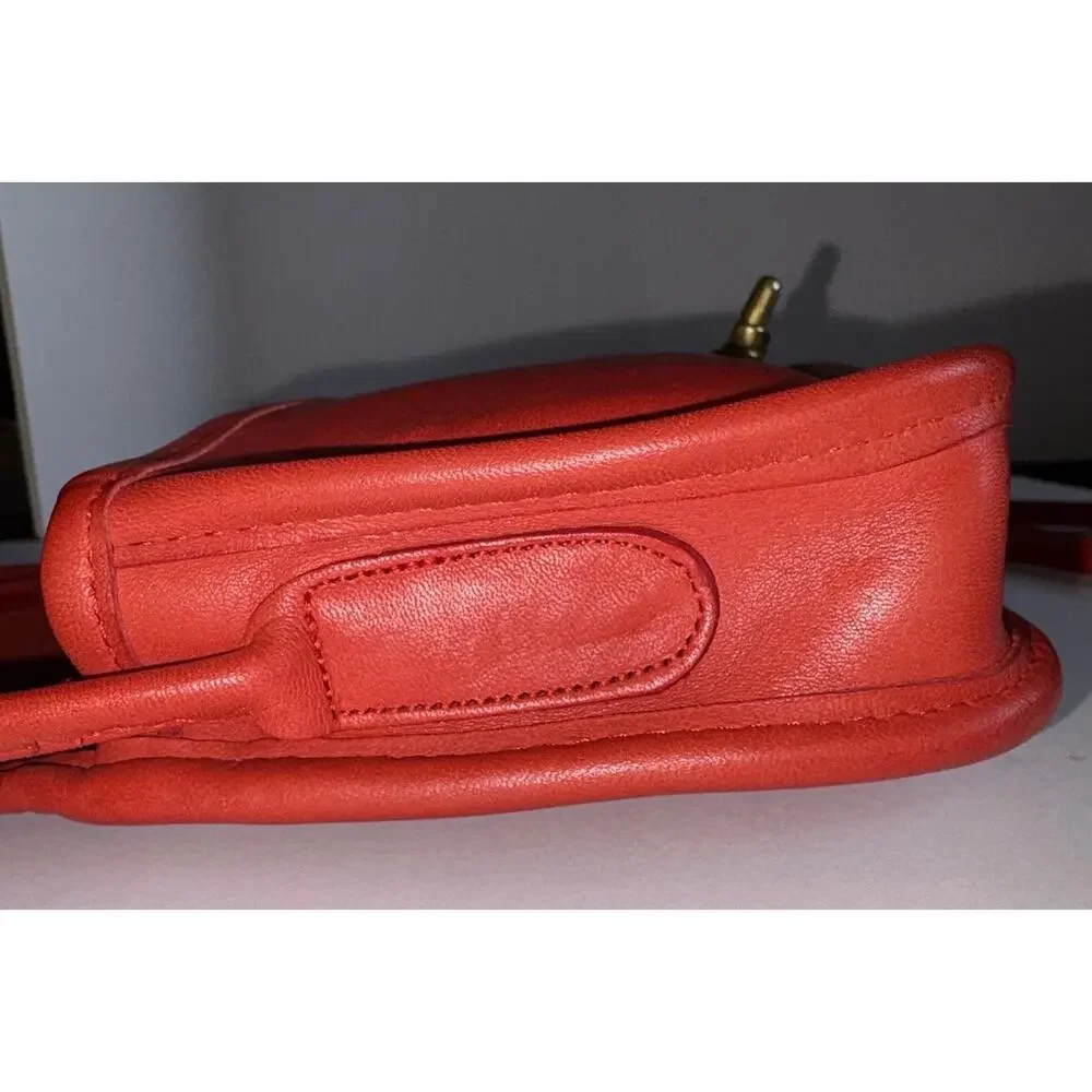 Vintage Rare 80s NYC Coach Red Dinky Crossbody Classic Minimalist